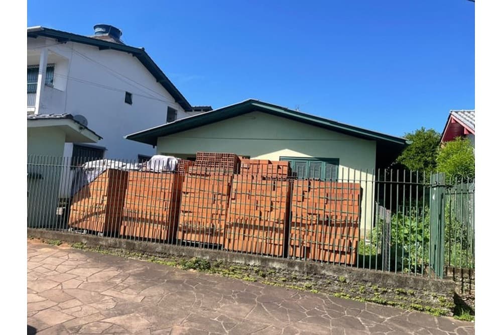 Homem morre após confronto com policiais durante assalto a residência em Estancia Velha