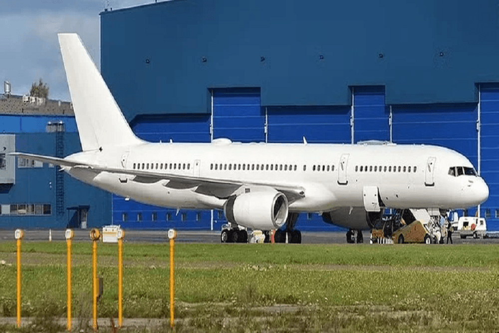 Avião militar dos EUA faz pouso misterioso em Porto Alegre