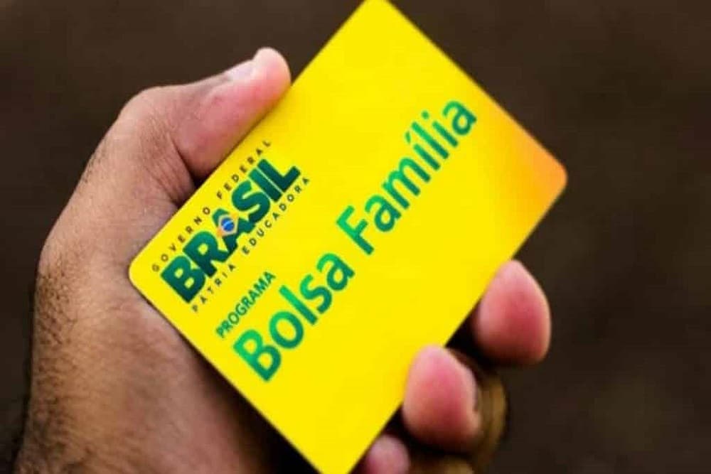Após 18 anos, Bolsa Família deve fazer últimos pagamentos nesta sexta-feira