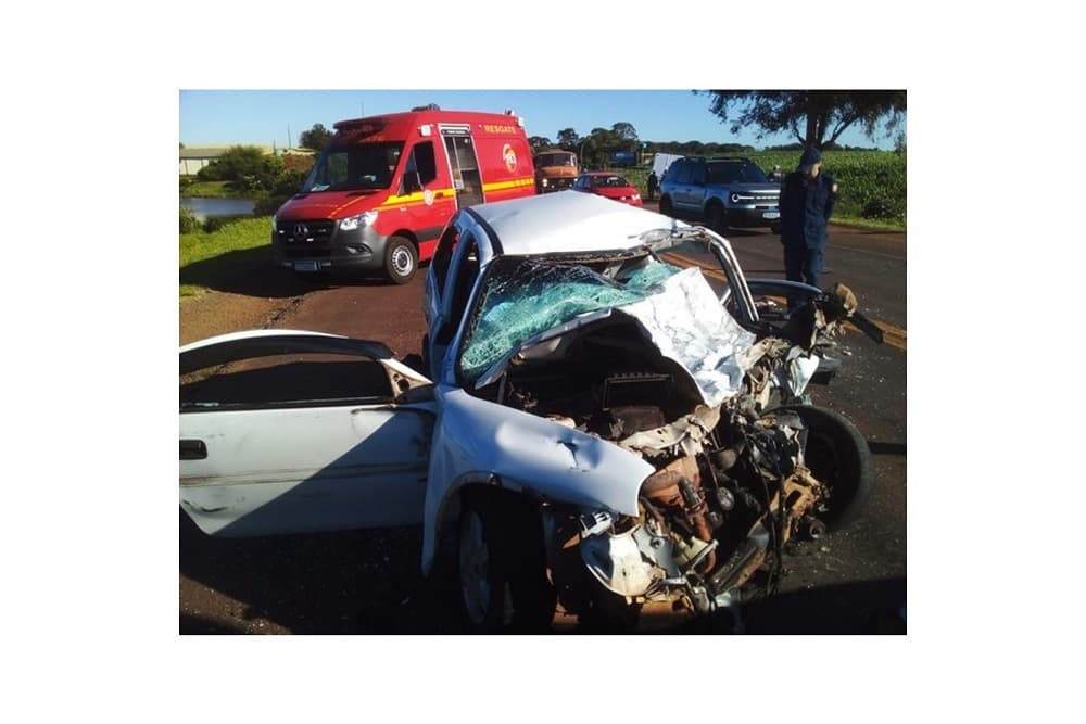 Acidente deixa duas pessoas mortas na BR 386