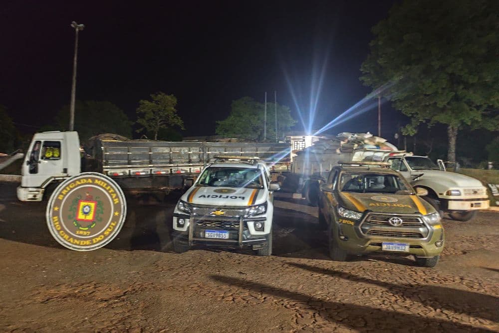 Brigada Militar apreende aproximadamente 21 mil quilos de soja contrabandeada em Tiradentes do Sul