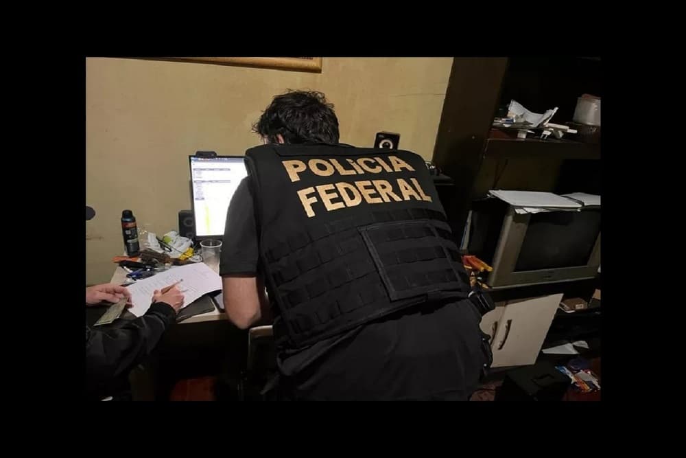 Homem investigado por armazenamento de pornografia infantil é preso em Três Passos