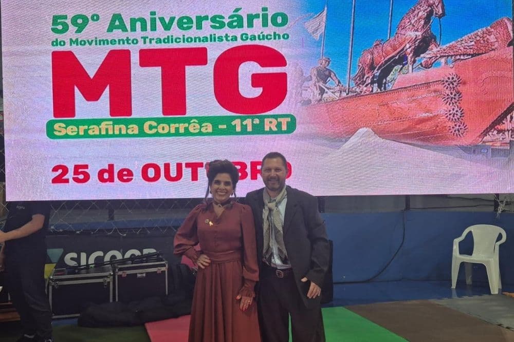 Luciana Rolim é agraciada com a Comenda João de Barro em homenagem aos 59 anos do Movimento Tradicionalista Gaúcho