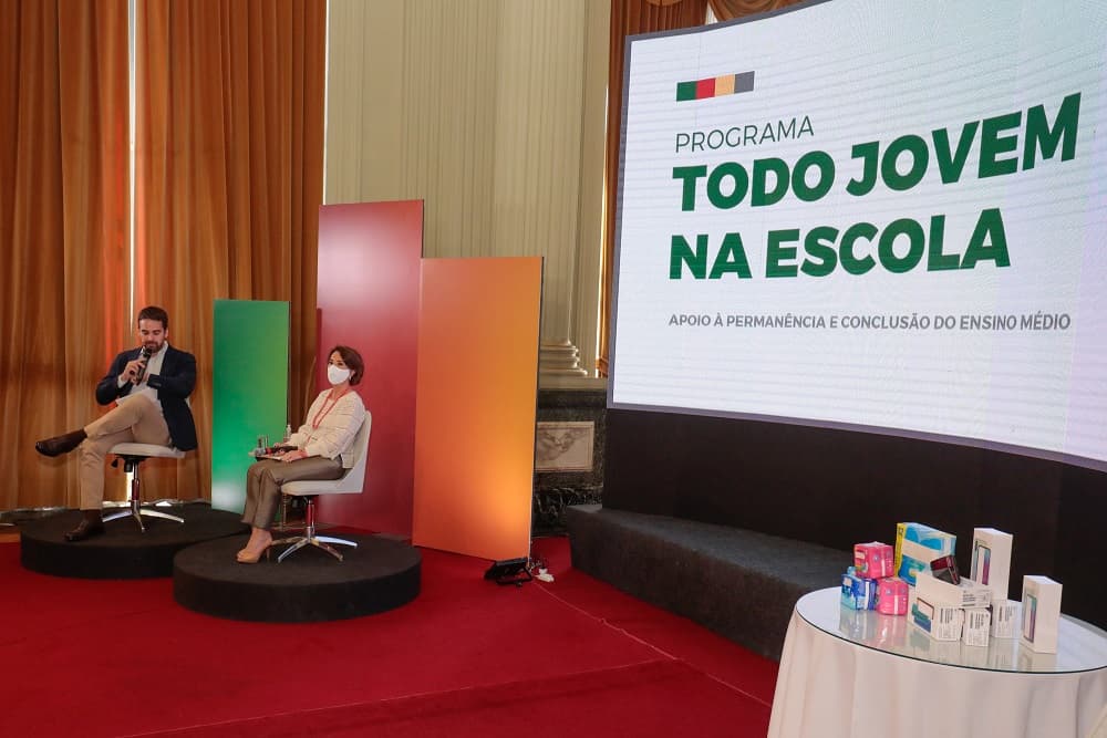 Assembleia aprova programa que prevê bolsa de R$ 150 mensais para 80 mil estudantes do Ensino Médio