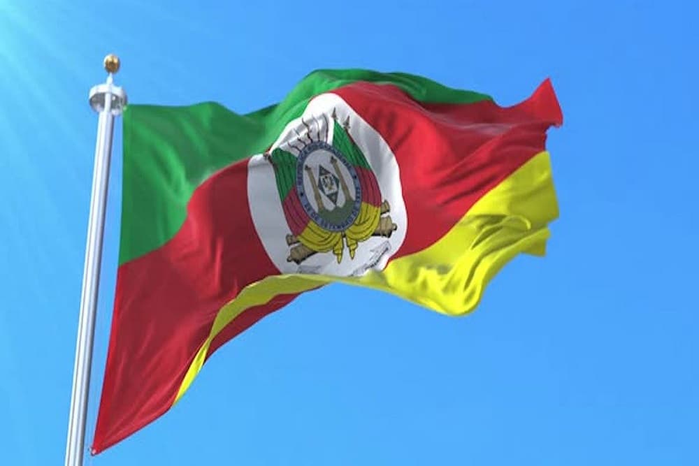 Hino do RS é alvo de debate entre deputados por verso considerado racista; entenda a polêmica