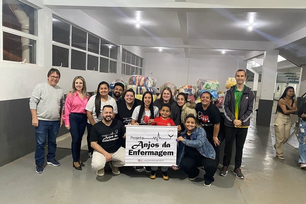Projeto Anjos da Enfermagem realiza campeonato solidário e arrecada mais de 450 kg de alimentos