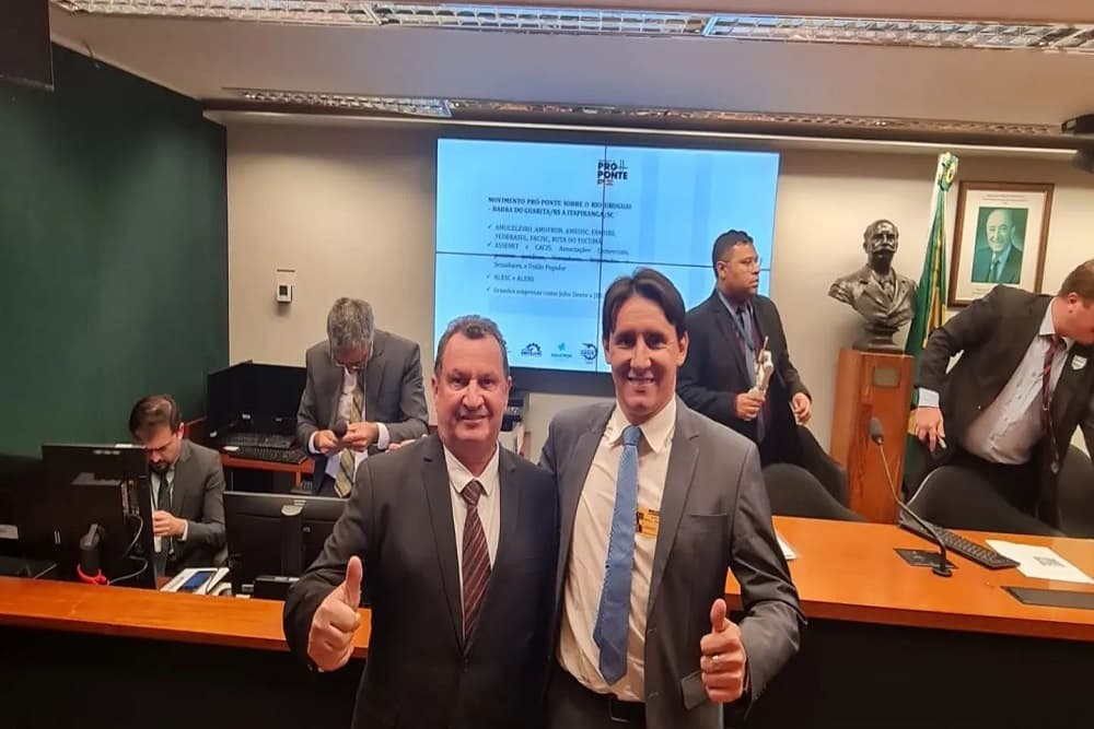 Representantes da Amuceleiro estiveram reunidos com as bancadas para tratar da ponte interestadual entre Barra do Guarita e Itapiranga