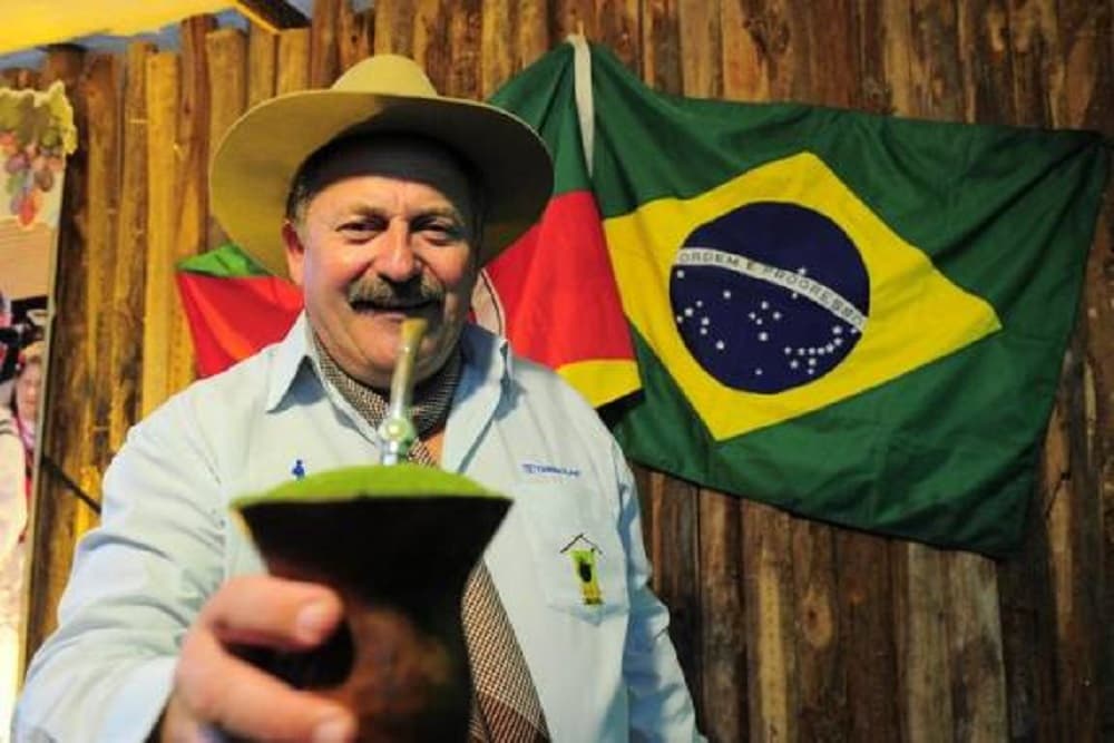 Morre Pedro Schwengber, diretor da Escola do Chimarrão
