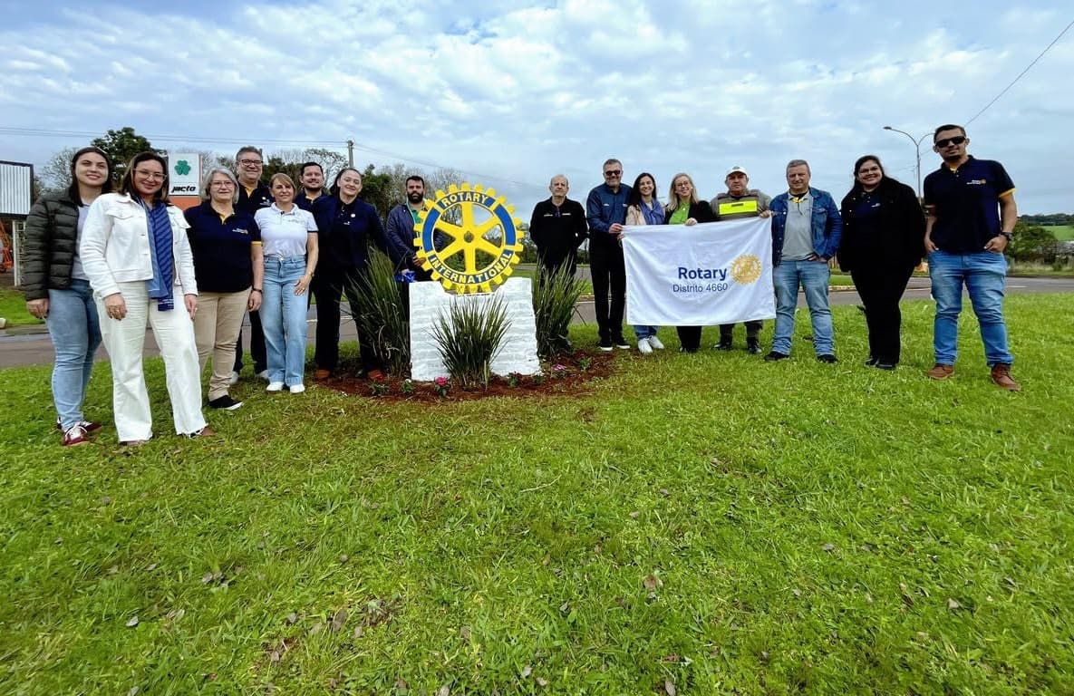Marco Rotário é inaugurado em Santo Augusto com presença de lideranças do Distrito 4660