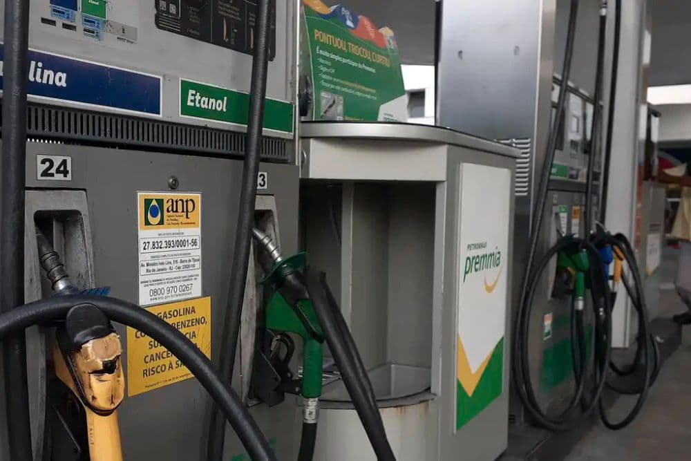 Petrobras reduz preço da gasolina A para as distribuidoras