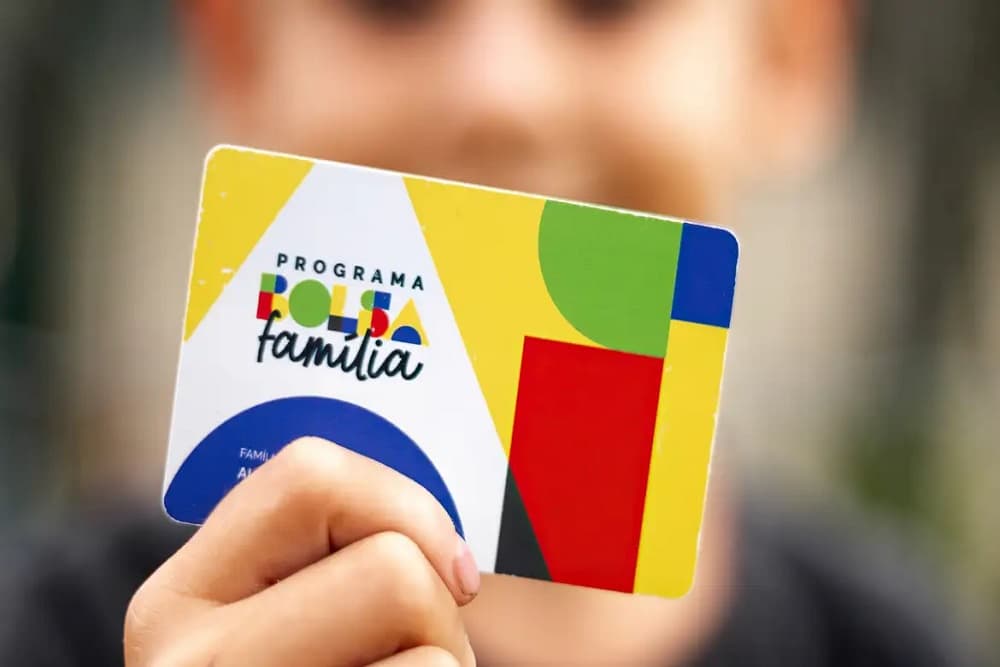 É falso conteúdo dizendo que parcela de janeiro do Bolsa Família será paga junto à de dezembro