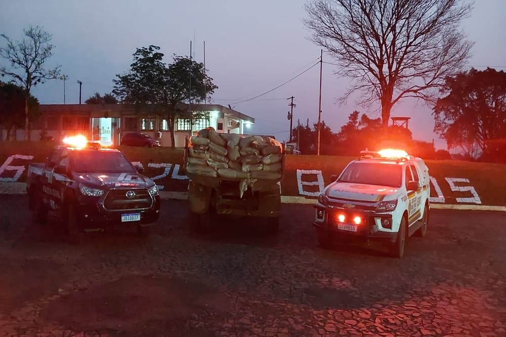 Brigada Militar realiza apreensão de soja em Tiradentes do Sul
