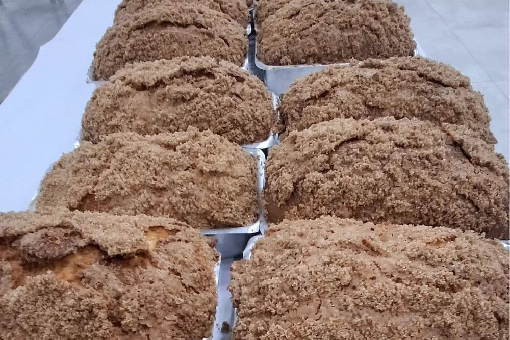 Comunidade de Esquina Fátima promove venda de cucas e assados em preparação para festa