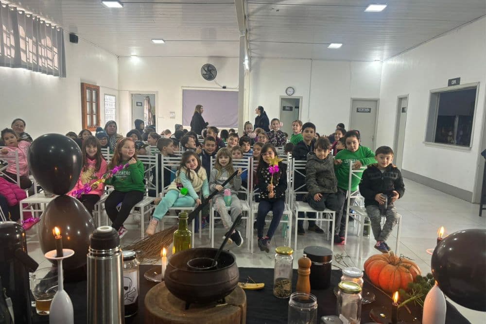 Projeto Vozes da Imaginação leva contação de histórias a mais de 500 alunos