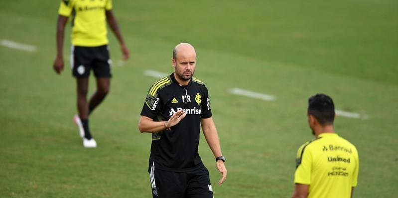 Inter deve ter time misto contra o Esportivo no sábado