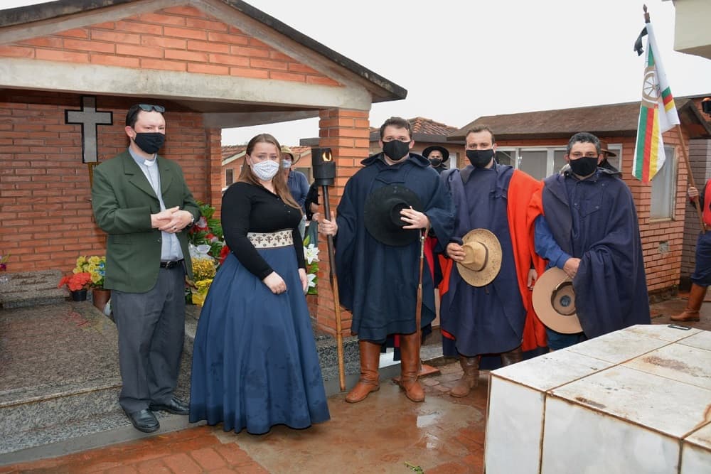 Com homenagem ao tradicionalista Evandro Czekster, CTG Pompílio Silva abre Semana Farroupilha