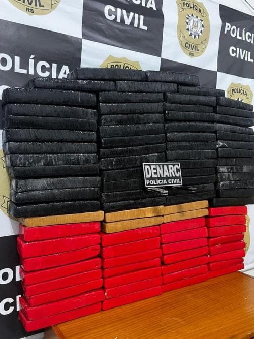 Homem é preso com mais de 80kg de maconha perto da balsa de Porto Soberbo