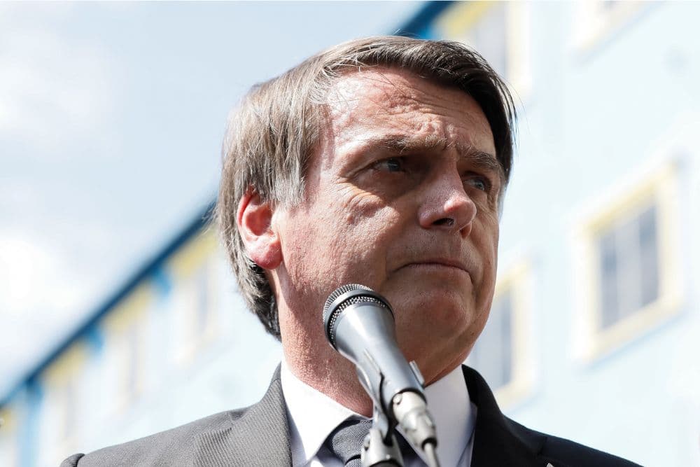 Jair Bolsonaro é alvo da PF e terá de usar tornozeleira eletrônica