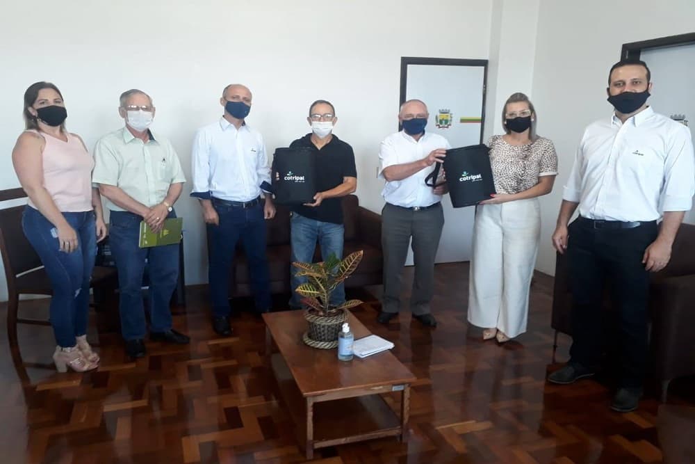 Comitiva da Cotripal visita Santo Augusto