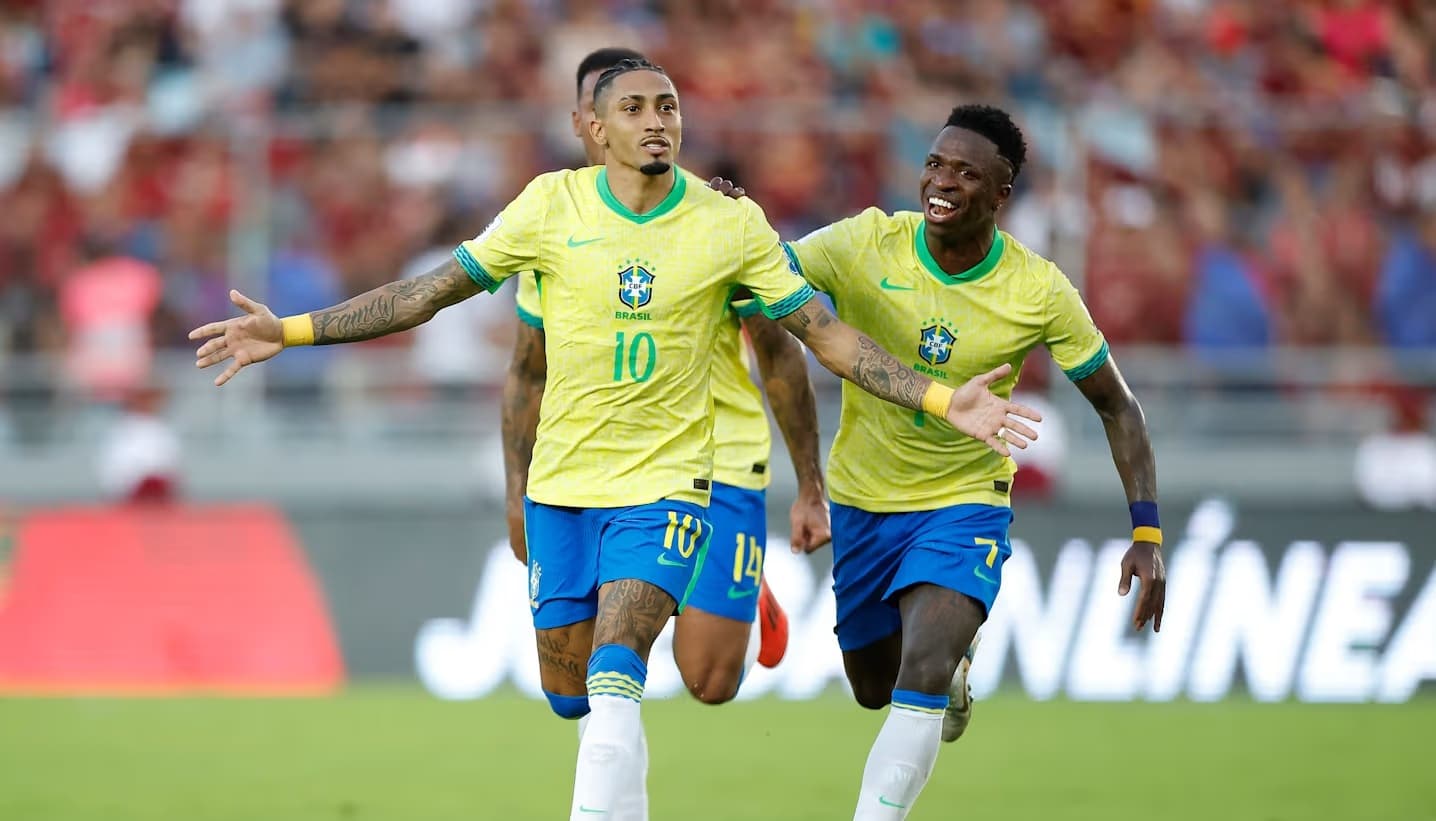 No rádio, o gol chega antes: Rádio Querência, em cadeia com a Gaúcha, transmite a jornada completa do Brasil