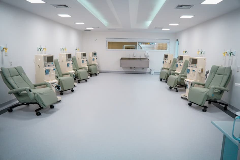Governo do Estado inaugura centro de hemodiálise e novo bloco cirúrgico do Hospital de Caridade de Três Passos