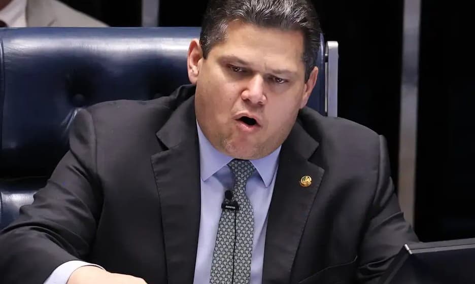 Alcolumbre vai promulgar fim da escala 6x1 nesta sexta