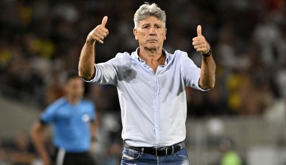 Vasco oficializa a contratação de Renato Portaluppi; técnico assina até o fim de 2026