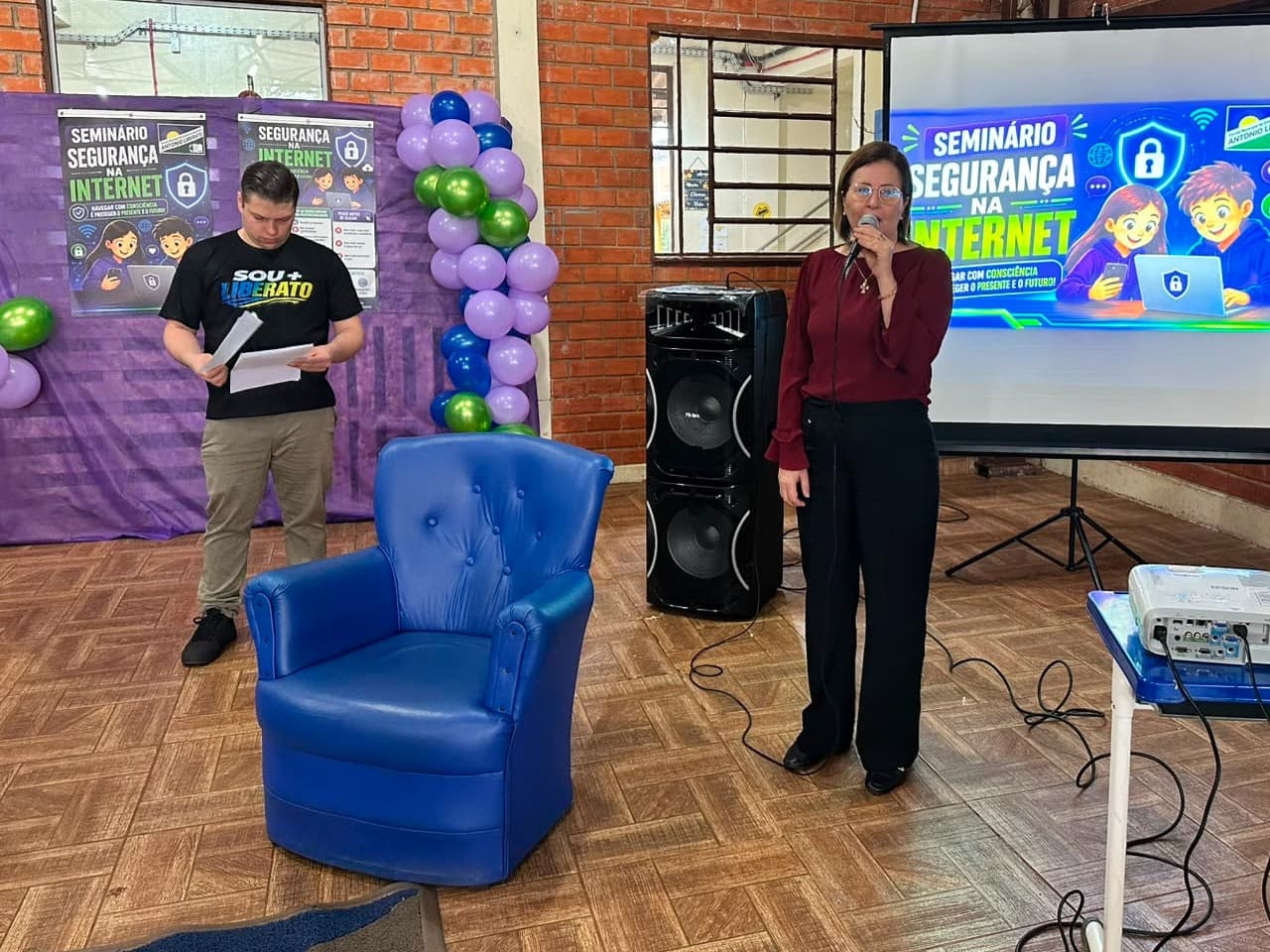 Seminário reúne alunos e reforça a importância da segurança na internet em Santo Augusto