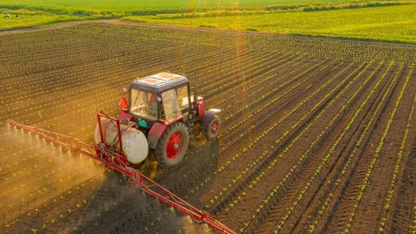 Governo e bancada do agronegócio fecham acordo para renegociar R$ 100 bilhões em dívidas rurais